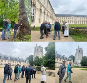 Lire la suite à propos de l’article Visite de l’Abbaye du Bec Hellouin