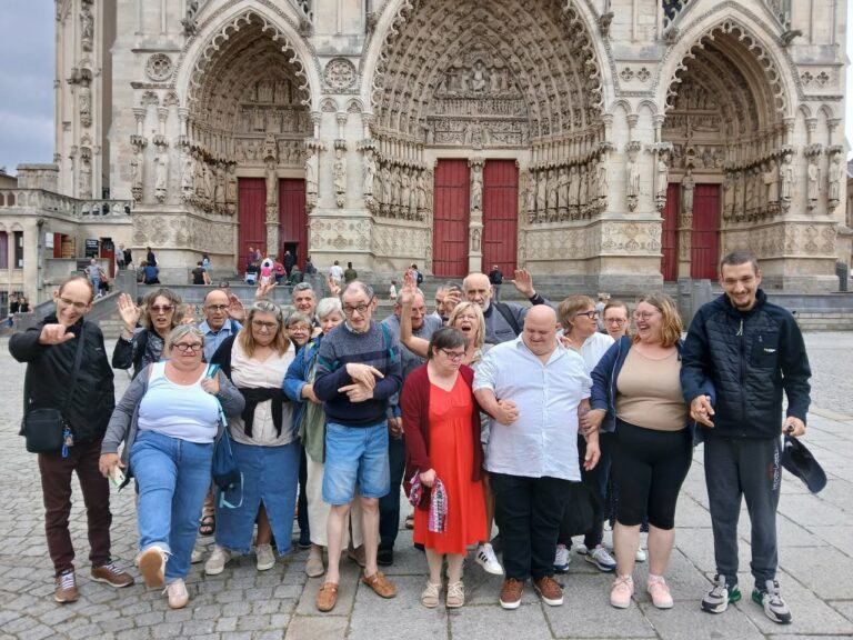 Lire la suite à propos de l’article Journée à Amiens pour le Foyer la Licorne