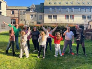 Lire la suite à propos de l’article Un bel après midi de partage au Foyer La Licorne